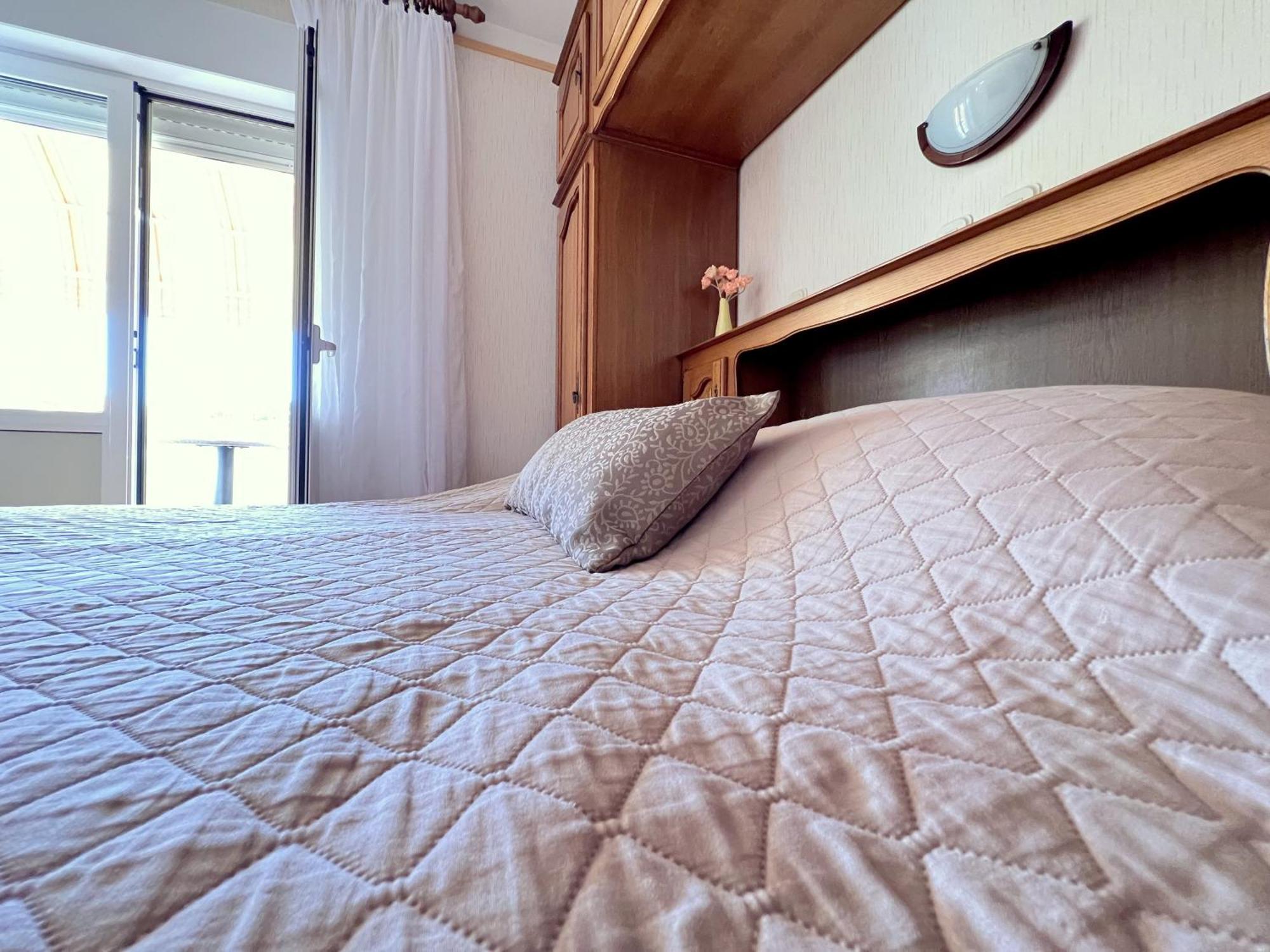 Bedd&Breakfaast Rab Bed and Breakfast Palit Exteriör bild